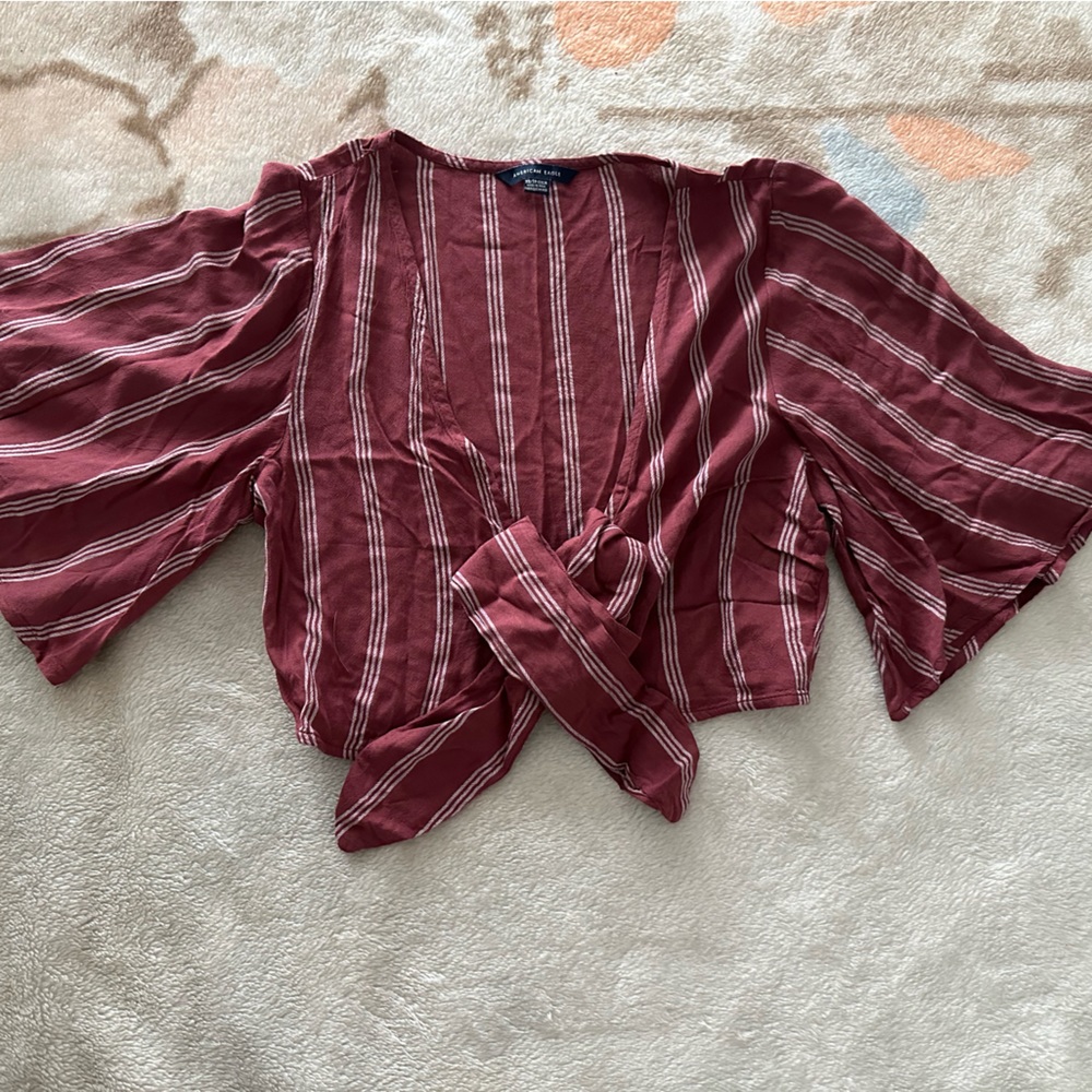 Women’s American Eagle Wrap Top (size XS)